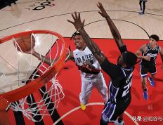 IM体育app-开拓者新秀露锋芒，成为球队得分王的简单介绍