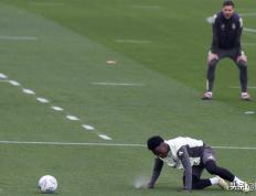 IM体育在线注册-瓦伦西亚连胜，皇家社会遭逢失利的简单介绍