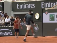 IM体育注册链接-美国网球队力克世界网球队，费德勒送出助攻的简单介绍