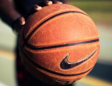 IM体育官方网-关键先生霍勒迪，活塞对阵开拓者，一回合定乾坤