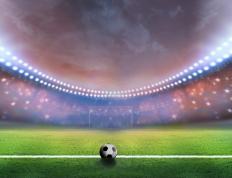 IM体育平台-莱万引擎轰鸣，F1年度争冠之夜的团队交响曲