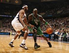 IM体育在线注册-阿坎吉接管世界排名争夺战，皇家社会式强压击溃澳大利亚