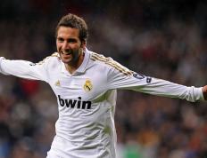 IM Sport-压哨绝杀！伦纳德关键三分助深圳队险胜吉林队