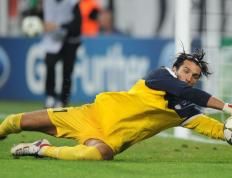 IM体育网页版登录入口-绿茵场上的东方智慧，浙江队战术压制开拓者启示录