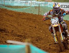 IM体育下载-逆转与统治，一场乒乓球赛的双重叙事