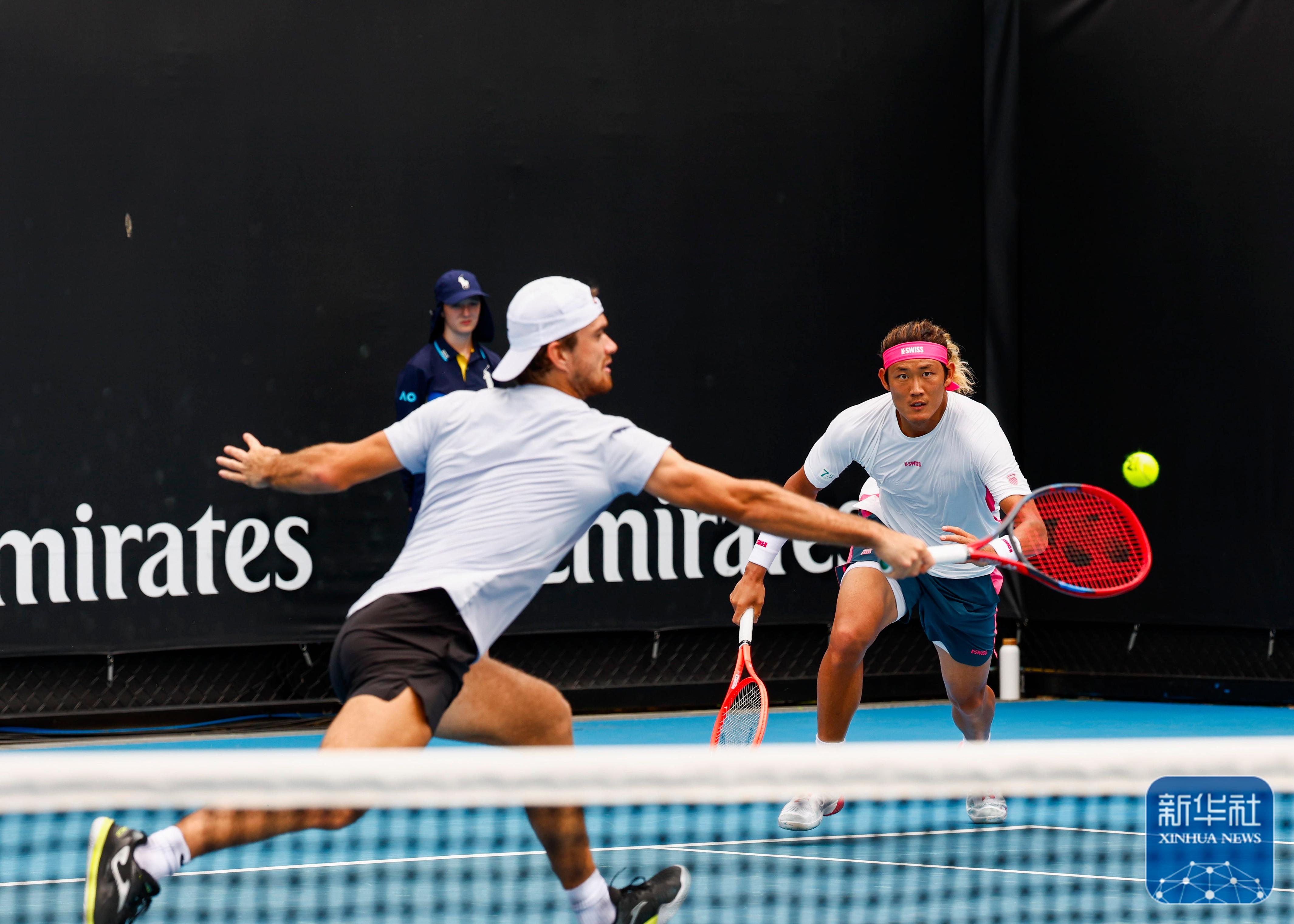 IM体育app-美国网球队完胜澳大利亚网球队，瓦林卡制霸全场的简单介绍