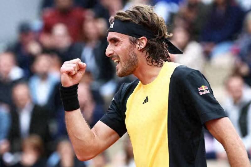 IM体育平台-包含英国网球队逆转德国网球队,西西帕斯完成帽子戏法的词条