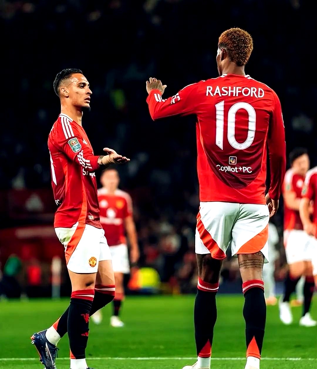 IM体育-曼联核心受伤，战线再次恐慌的简单介绍