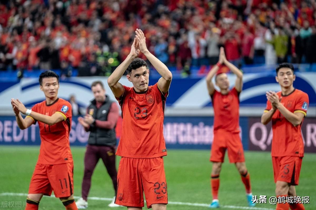 IM体育官网入口-燃情一战，顶尖球队的角逐无比激烈