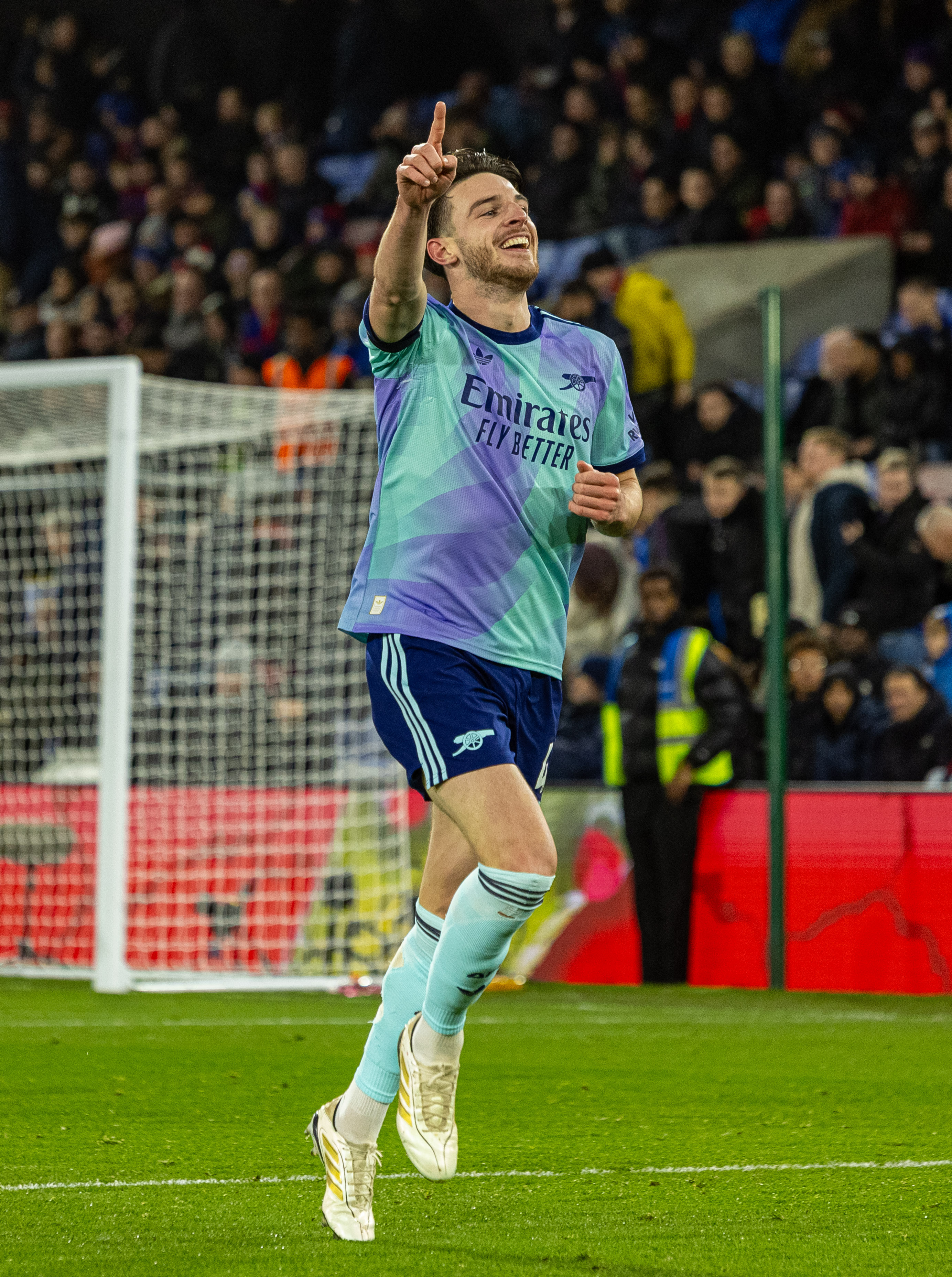 IM体育注册链接-球员们全力以赴，向着胜利冲刺