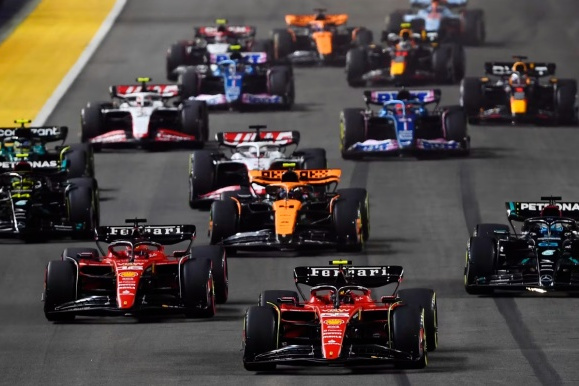 IM体育官方网-法拉利轻取梅赛德斯，皮亚斯特里扛起全队的简单介绍